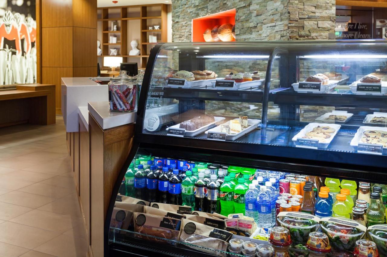 Hyatt Place Bloomington Indiana Екстериор снимка